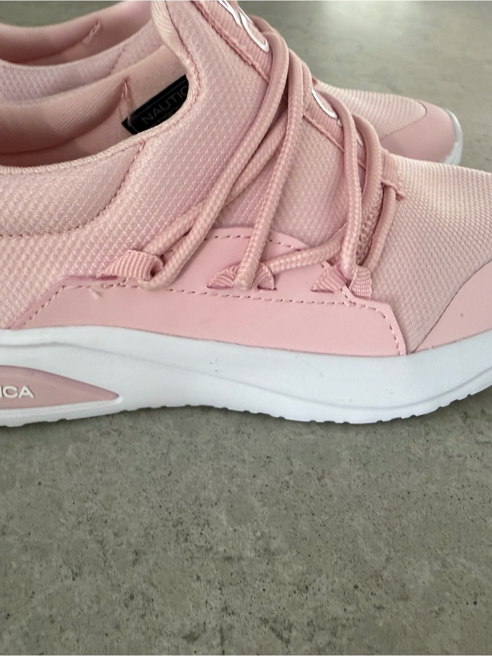Nautica girls slip on tennis shoes